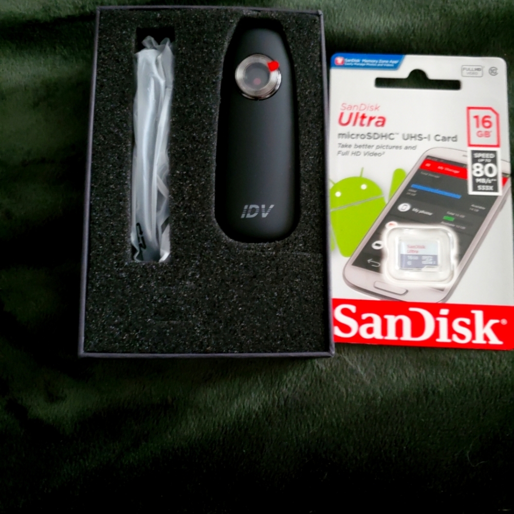 Portable hand-free video monitor, new in box